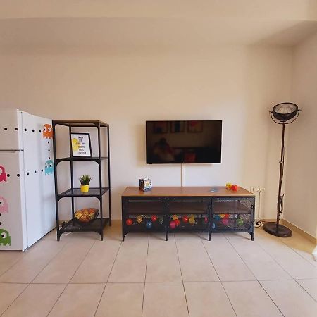 Апартаменти Popart -Spacious 3Rdfl 1Bdr W/Balcony/View Афіни Екстер'єр фото